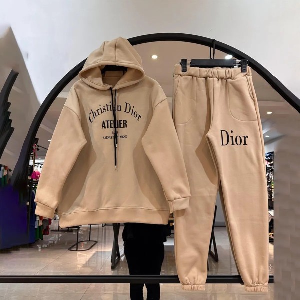 ست هودی شلوارchiristian Dior زنانه مدل ونوس ( ولنتینو )