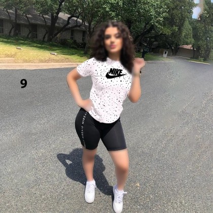 ست بلوز شلوارک نایک کهکشانی زنانه 2576
