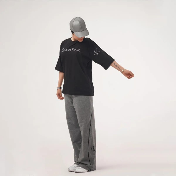 تیشرت و شلوار آستین سه ربع Calvin Klein گلدوزی 100775